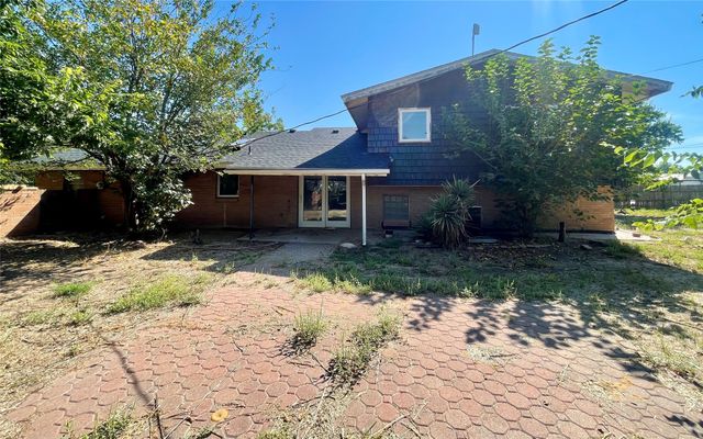 500 Green Street, Quanah, TX 79252