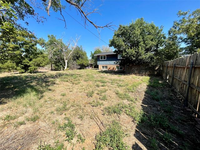 500 Green Street, Quanah, TX 79252
