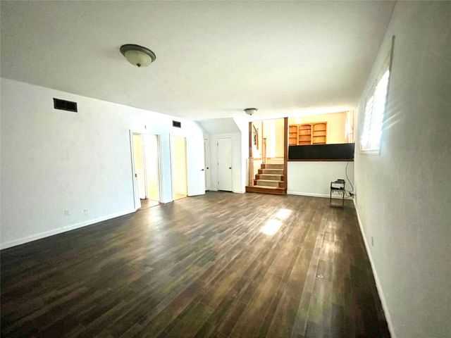 500 Green Street, Quanah, TX 79252