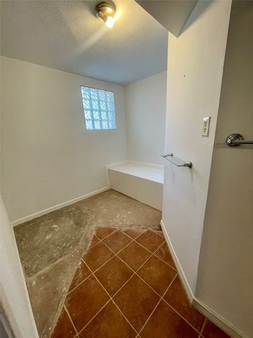 500 Green Street, Quanah, TX 79252