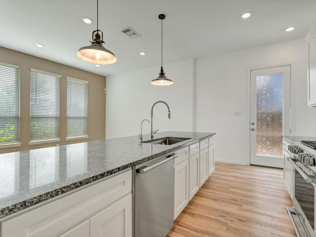 10630 Cabot Trail, Iowa Colony, TX 77583