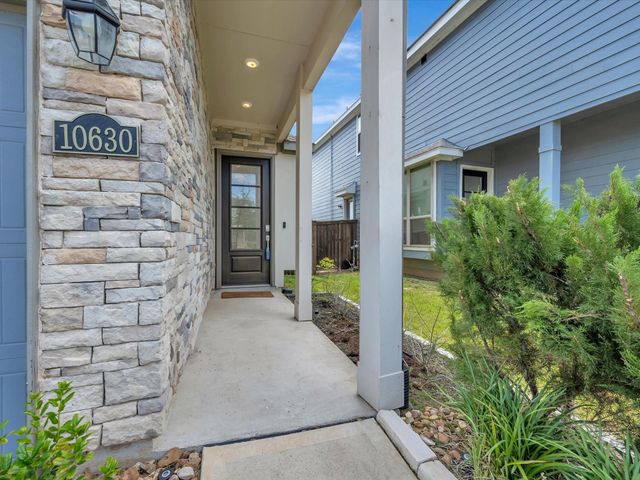 10630 Cabot Trail, Iowa Colony, TX 77583