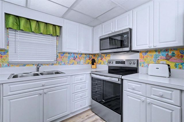 1230 GULF BOULEVARD 404, Clearwater Beach, FL 33767