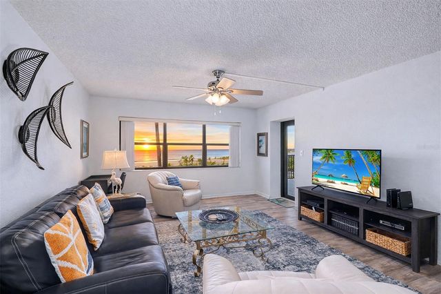1230 GULF BOULEVARD 404, Clearwater Beach, FL 33767