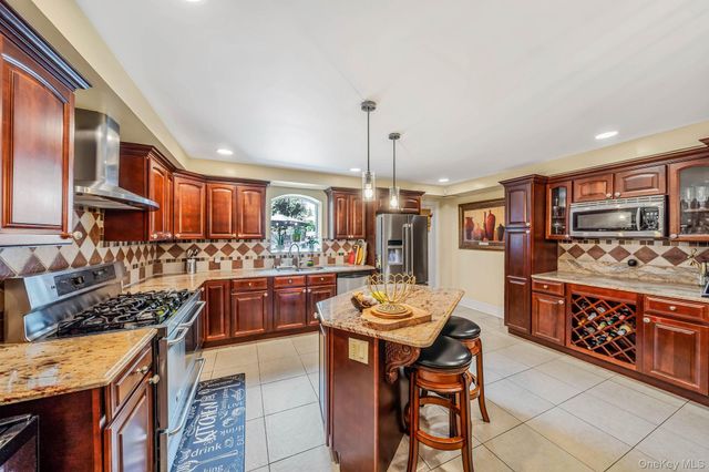 885A Putnam Avenue A, Brooklyn, NY 11221