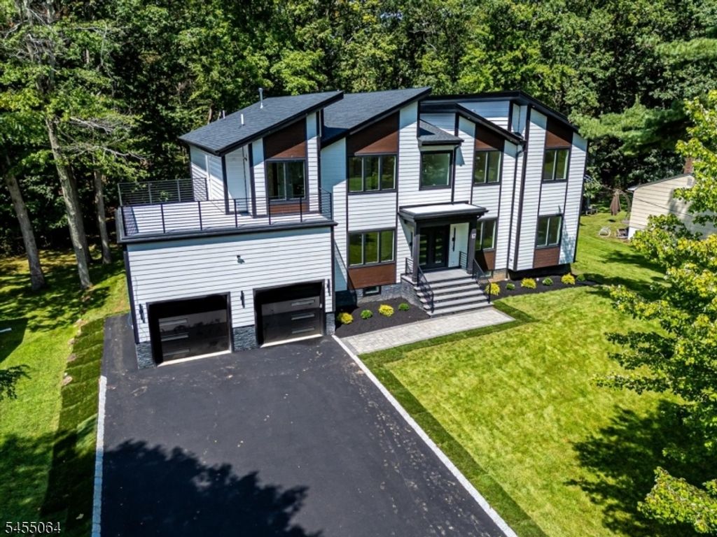 67 Falcon Rd, Livingston Twp., NJ 07039 — photo 3