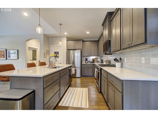 1715 Ne 173RD Way, Ridgefield, WA 98642