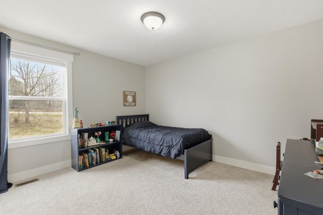8433 Sunnyview Road Se, Caledonia Twp, MI 49316