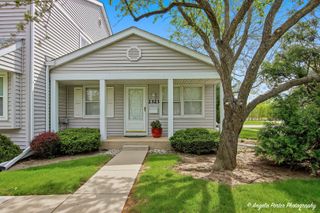 2323 Oxhill Court, Schaumburg, IL 60194