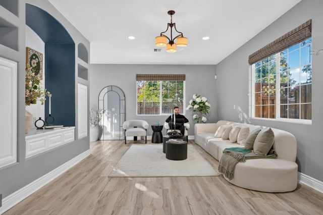 17765 Calle Hermosa, Morgan Hill, CA 95037
