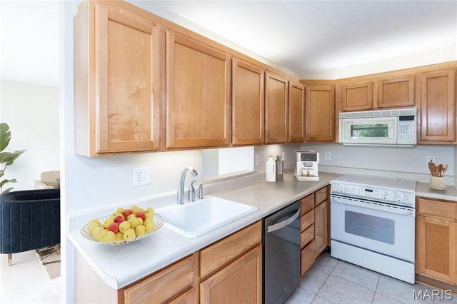 787 Chevron Drive, St Louis, MO 63125