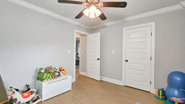 27556 N Wales Road, Elkmont, AL 35620