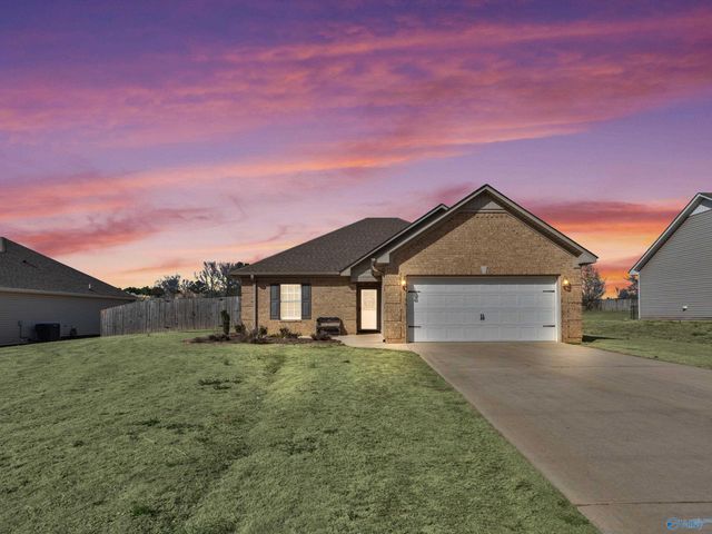 27556 N Wales Road, Elkmont, AL 35620