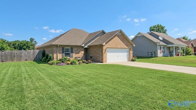 27556 N Wales Road, Elkmont, AL 35620