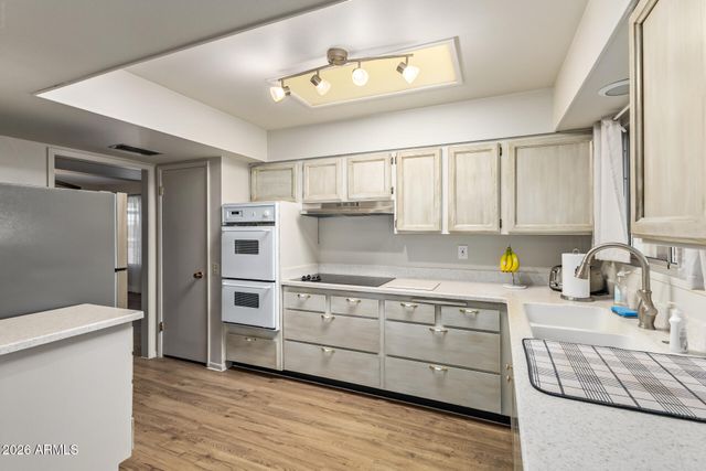 17670 N DEL WEBB Boulevard, Sun City, AZ 85373