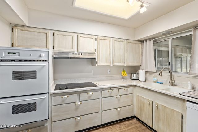 17670 N DEL WEBB Boulevard, Sun City, AZ 85373