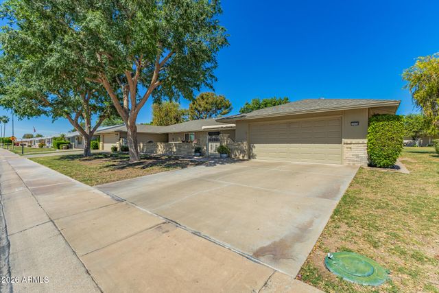 17670 N DEL WEBB Boulevard, Sun City, AZ 85373