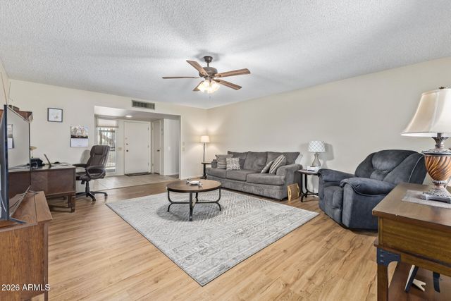 17670 N DEL WEBB Boulevard, Sun City, AZ 85373