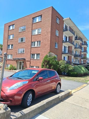 80 Main St 9, Malden, MA 02148