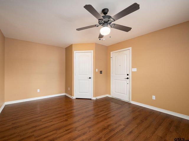 209 Walnut St, Chandler, TX 75758