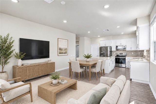 475 Meyer, Upland, CA 91786