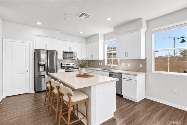 475 Meyer, Upland, CA 91786