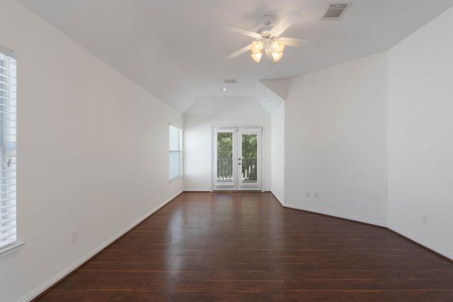 11 Korbel Ct, The Woodlands, TX 77382