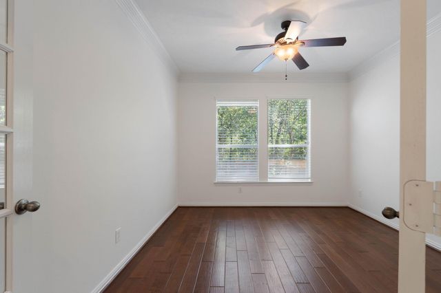 11 Korbel Ct, The Woodlands, TX 77382