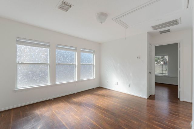 11 Korbel Ct, The Woodlands, TX 77382