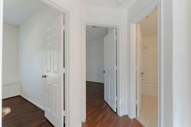 11 Korbel Ct, The Woodlands, TX 77382