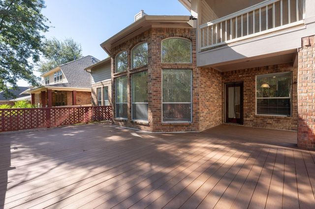 11 Korbel Ct, The Woodlands, TX 77382