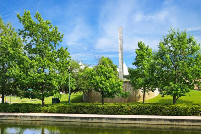 11 Korbel Ct, The Woodlands, TX 77382