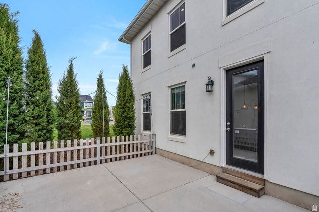 10621 S LAMOND DR, South Jordan, UT 84009