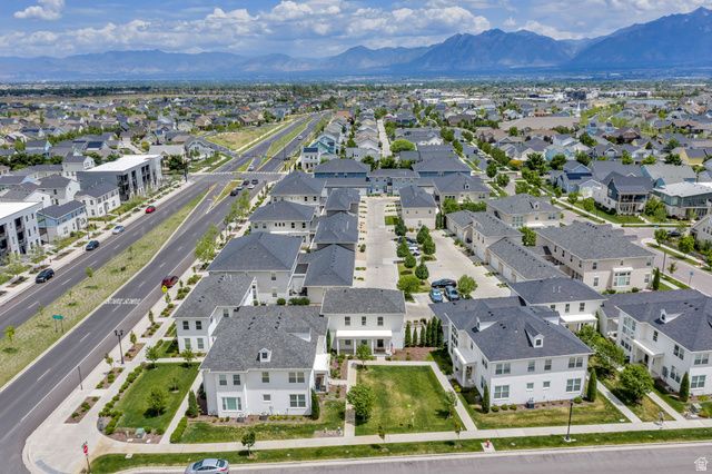 10621 S LAMOND DR, South Jordan, UT 84009