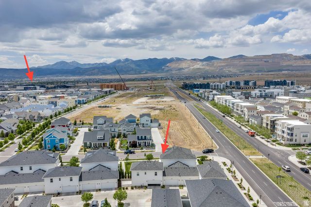 10621 S LAMOND DR, South Jordan, UT 84009