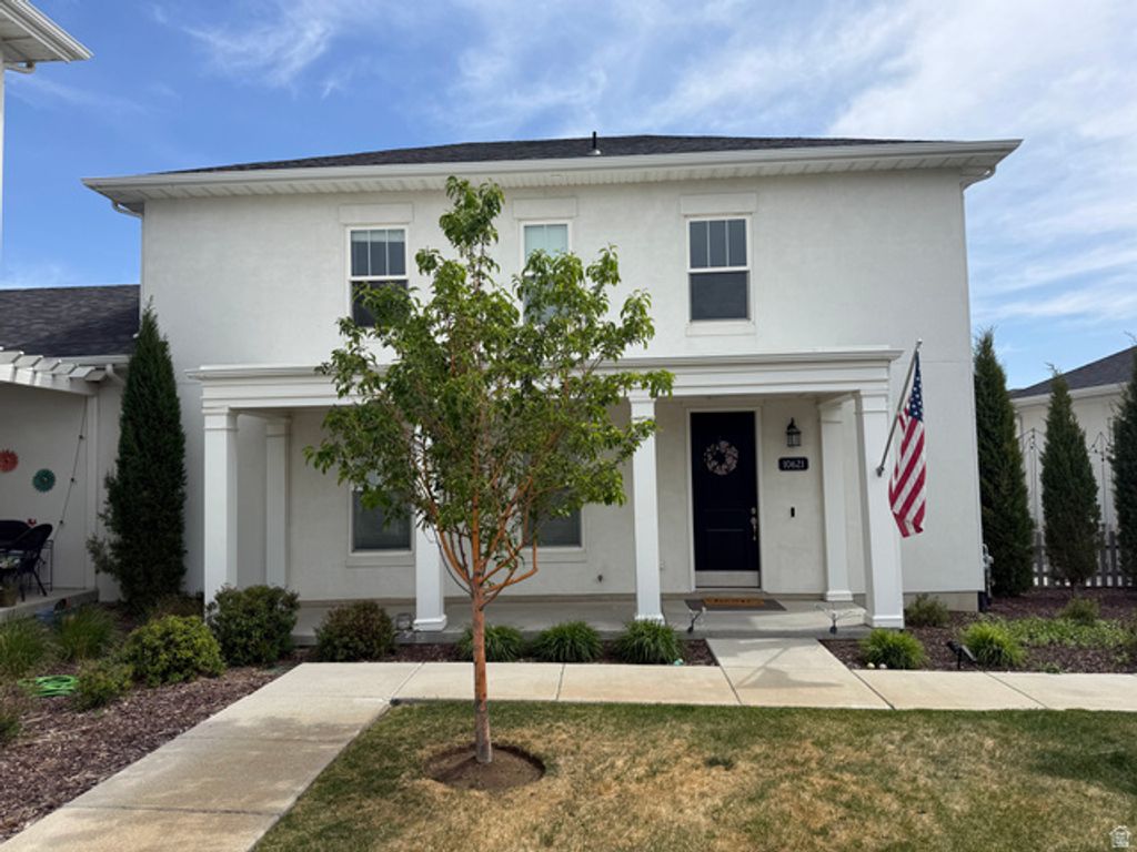 10621 S LAMOND DR, South Jordan, UT 84009