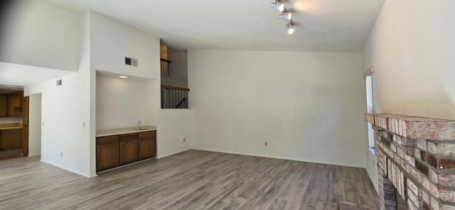 7405 Flowerwood, Sacramento, CA 95831