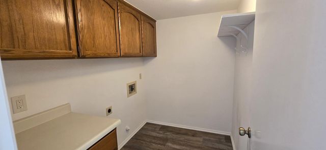 7405 Flowerwood, Sacramento, CA 95831