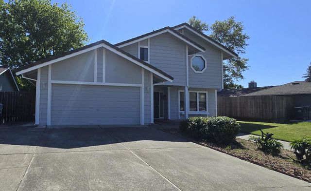 7405 Flowerwood, Sacramento, CA 95831