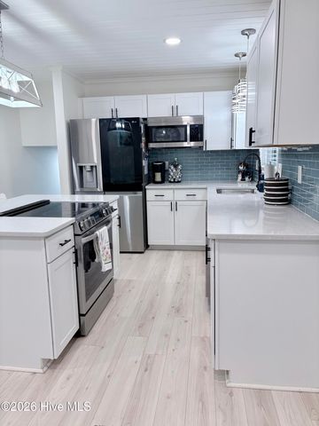 905 E Wilmington Street, Burgaw, NC 28425