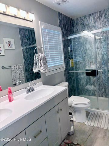 905 E Wilmington Street, Burgaw, NC 28425