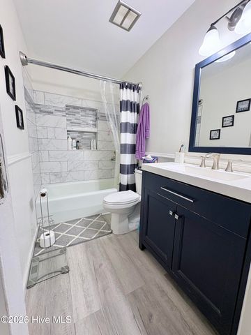 905 E Wilmington Street, Burgaw, NC 28425