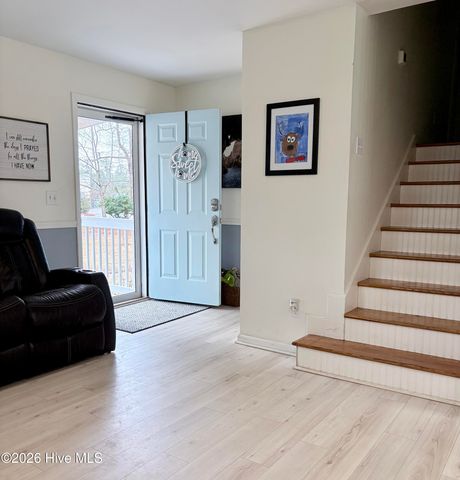 905 E Wilmington Street, Burgaw, NC 28425