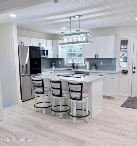 905 E Wilmington Street, Burgaw, NC 28425