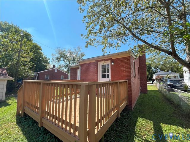 127 Elm St, Petersburg, VA 23803