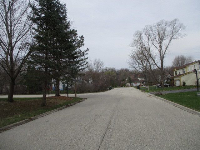 363 Creekside Lane, Antioch, IL 60002