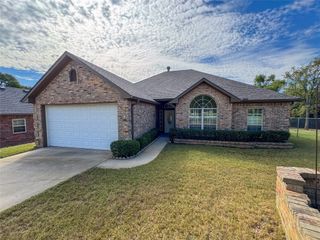 1028 Little Creek Drive, Denison, TX 75020