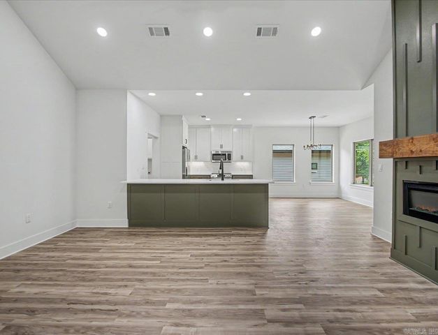 125 Glock Lane, Hot Springs, AR 71913