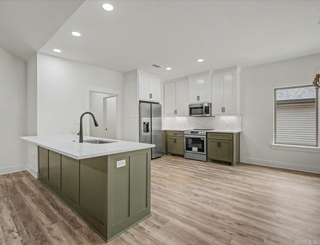 125 Glock Lane, Hot Springs, AR 71913
