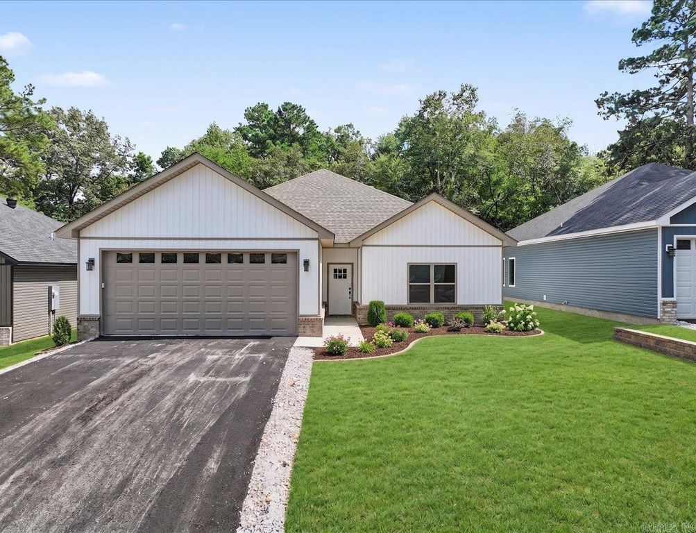 125 Glock Lane, Hot Springs, AR 71913